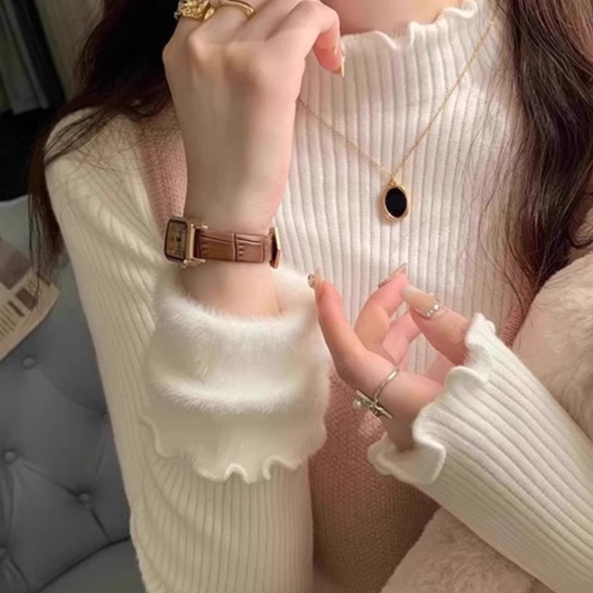 加绒加厚木耳边半高领针织衫女2025秋冬新款内搭打底衫一体绒毛衣