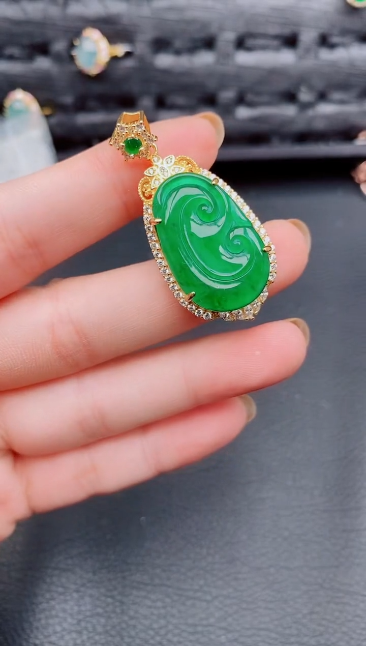 【闪购商品】翡翠颈饰银S925镶嵌天然a货翡翠400