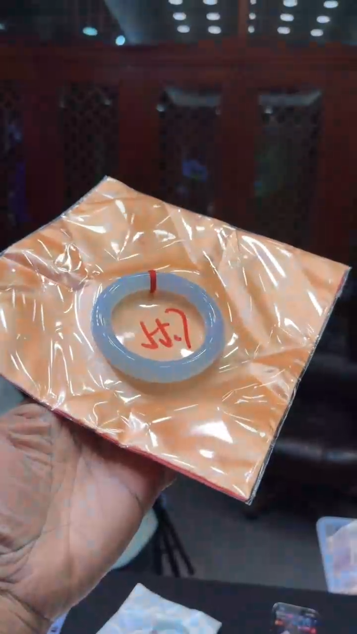 【闪购商品】翡翠手镯未镶嵌手镯