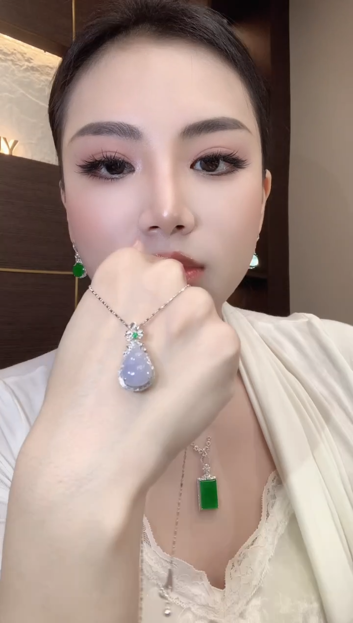 吊坠(不含链)18K金镶嵌翡翠A26 紫货有一定色差