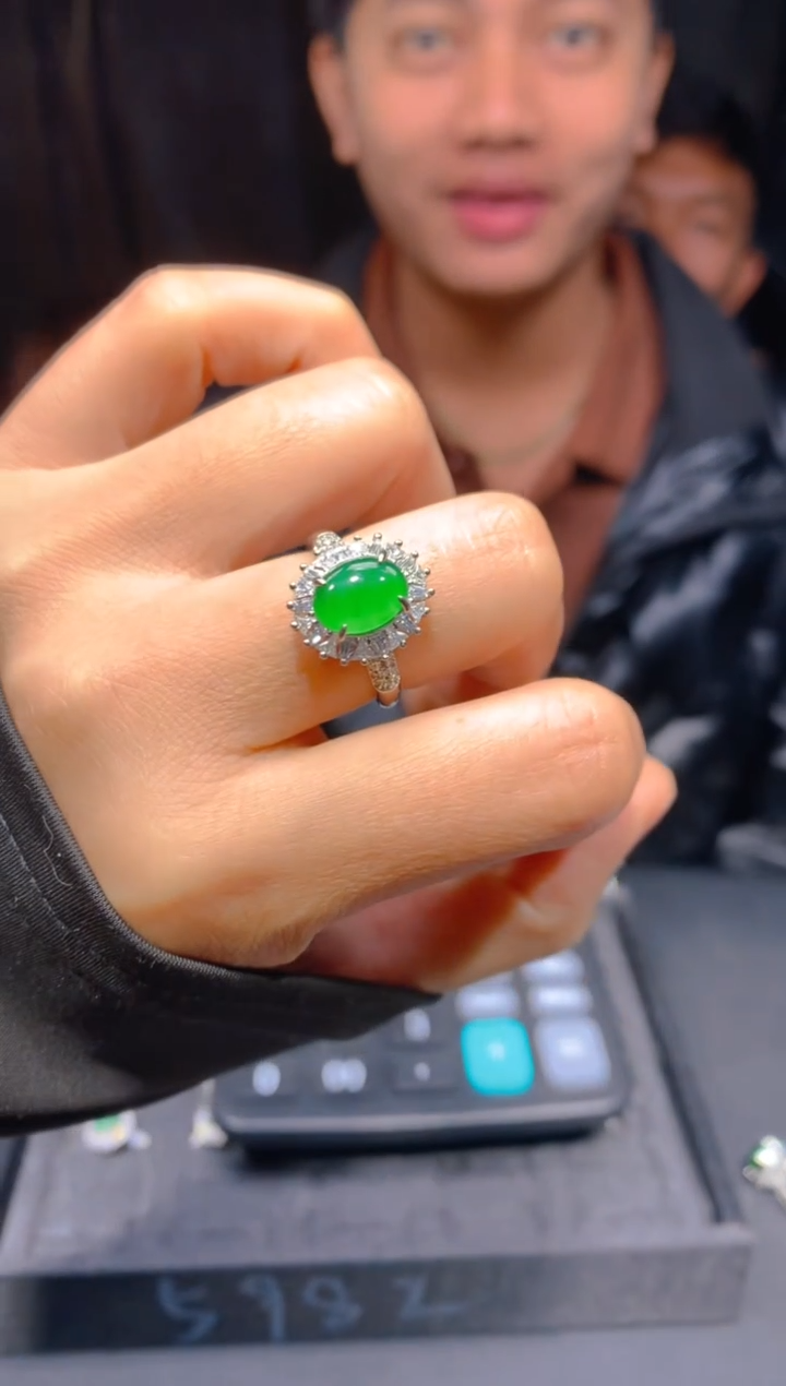 【闪购商品】定制翡翠未镶嵌79多样性发货（发其一）