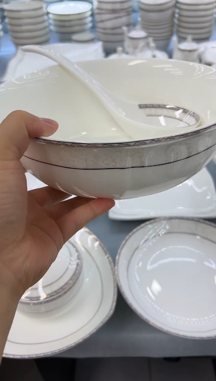 骨瓷玲珑9金鼎一个送大勺1个