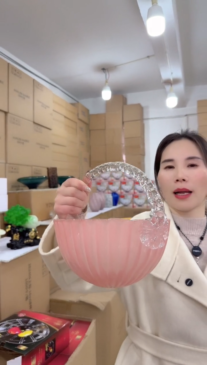 【闪购商品】玻璃洛芙花器-w-早17微瑕