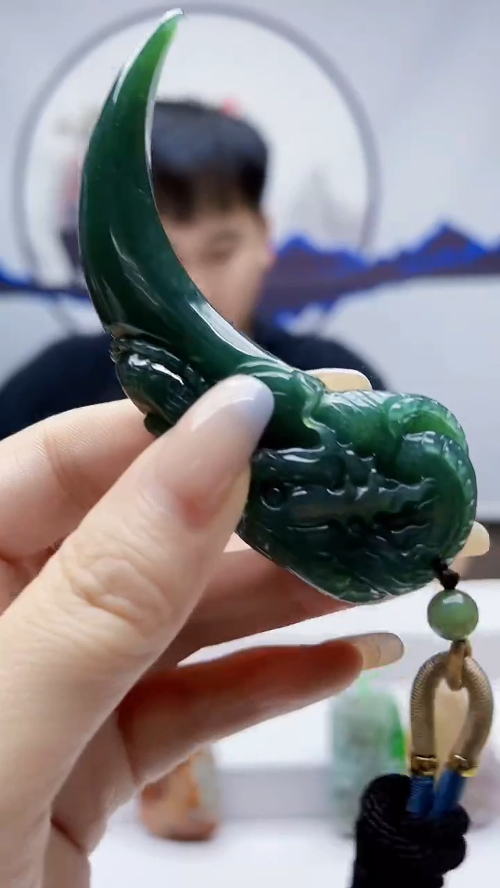 未镶嵌定制翡翠毛货挂件32