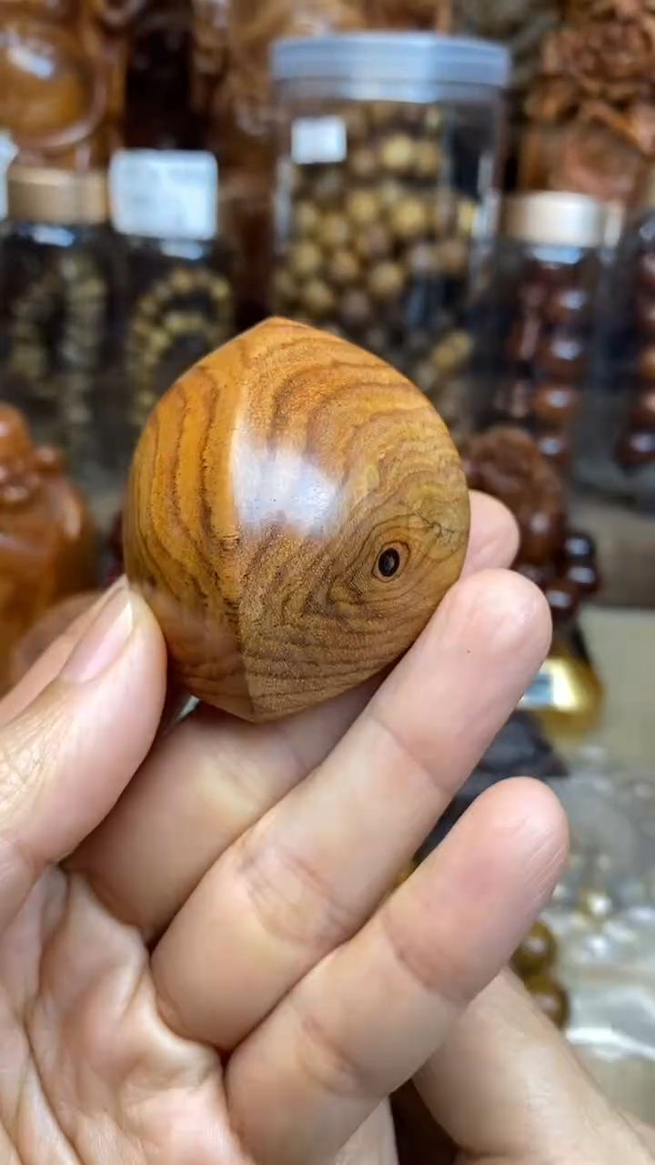 【闪购商品】黄花梨/降香黄檀其他海黄手把件