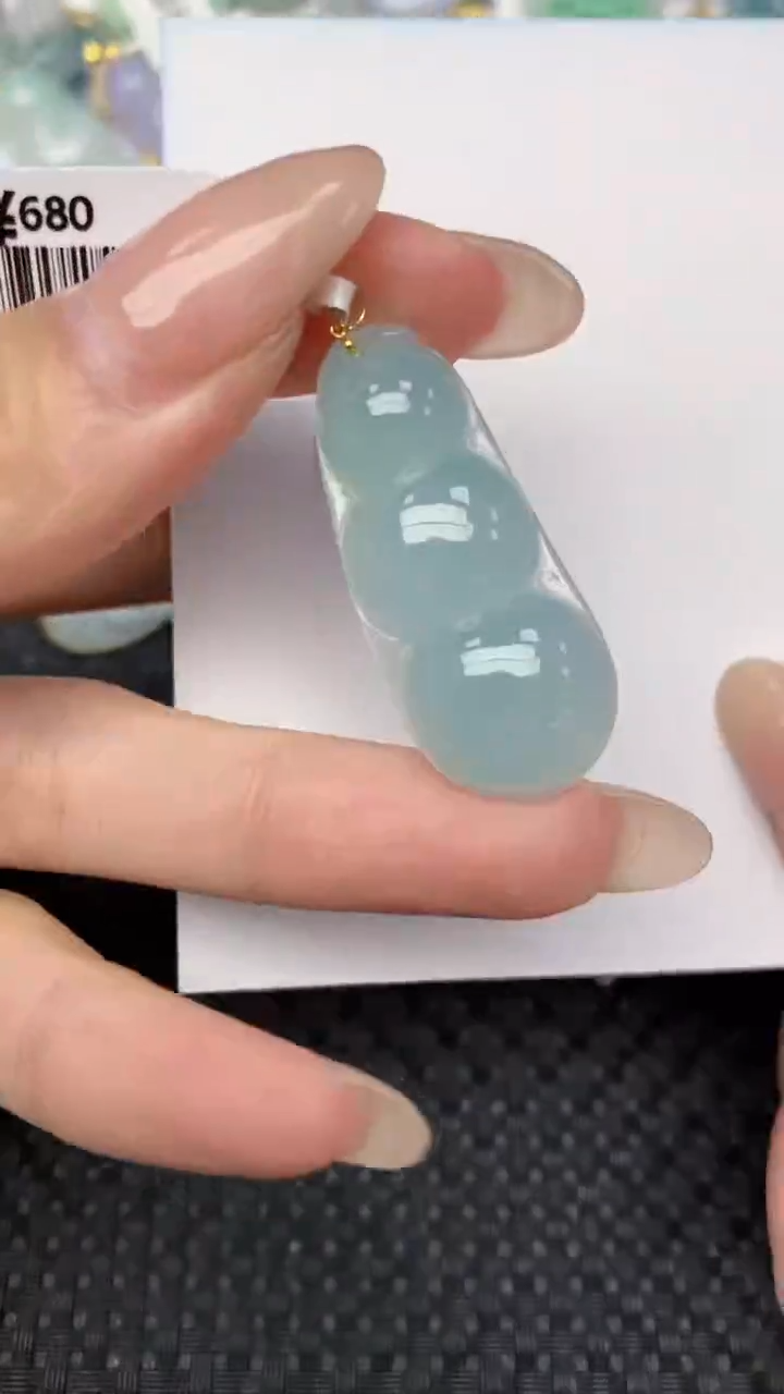 翡翠18K金镶嵌颈饰天然翡翠a货