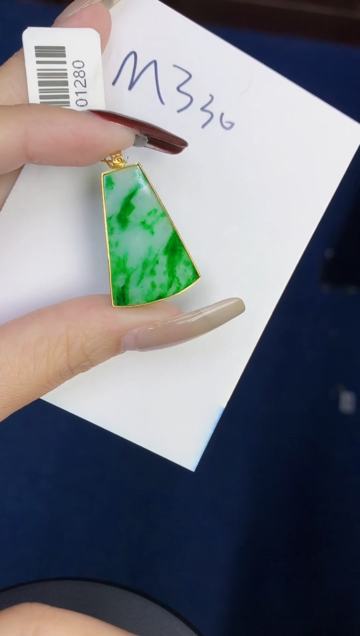 【闪购商品】翡翠颈饰18K金镶嵌0000000000