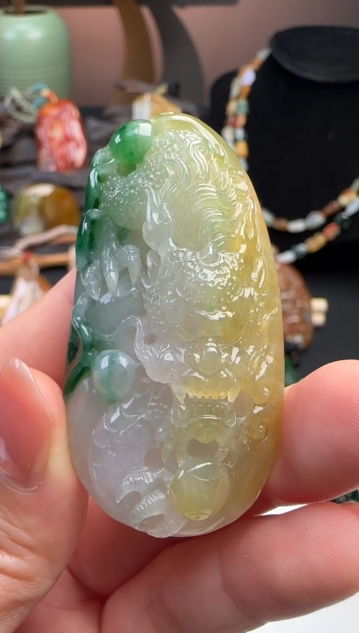 【闪购商品】翡翠吊坠(赠链)未镶嵌天然缅甸龙牌吊坠