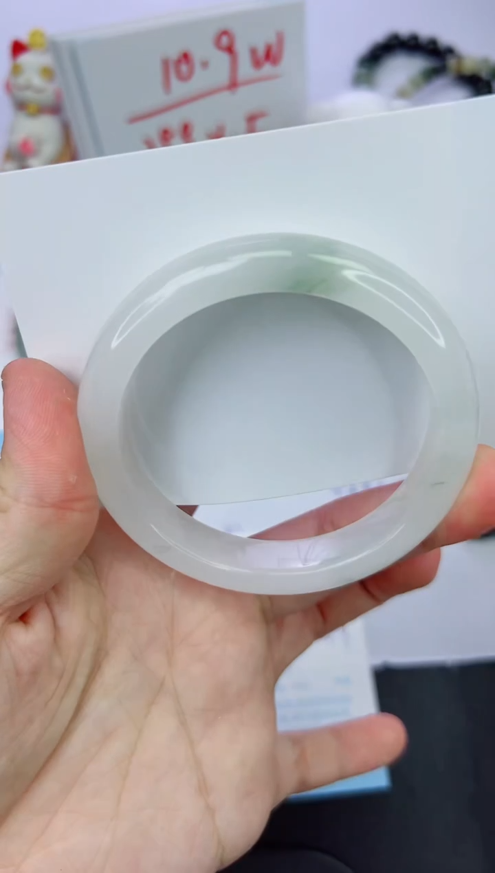 【闪购商品】石英质玉手镯未镶嵌458-58.6