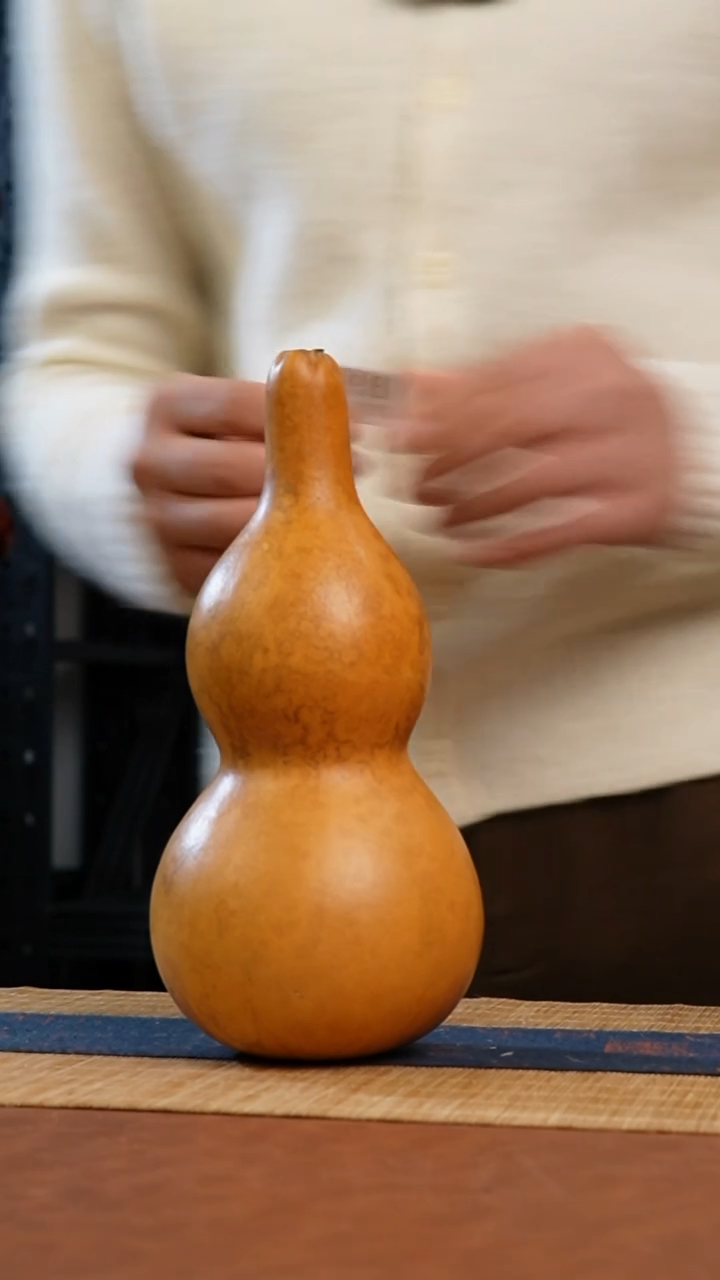 B955号 天然热水酒葫芦 一物一拍（有瑕介意勿拍）