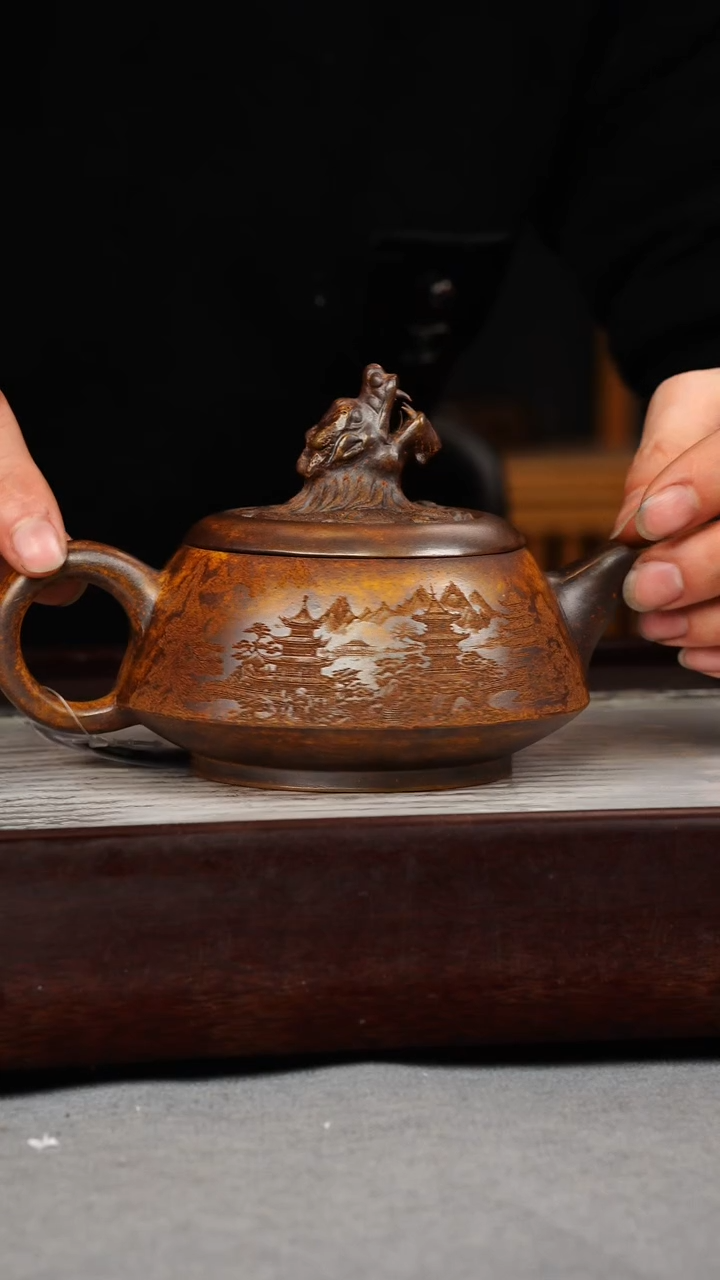 【闪购商品】紫砂茶壶龙骨金砂 龙头老大 楼房