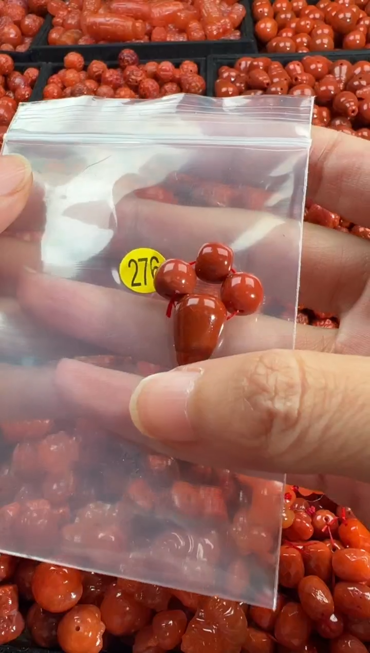 颈饰未镶嵌南红玛瑙1