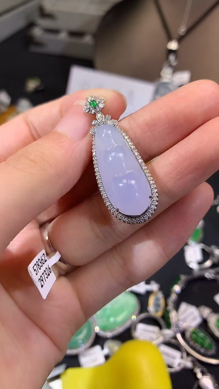 翡翠18K金镶嵌吊坠(不含链)吊坠