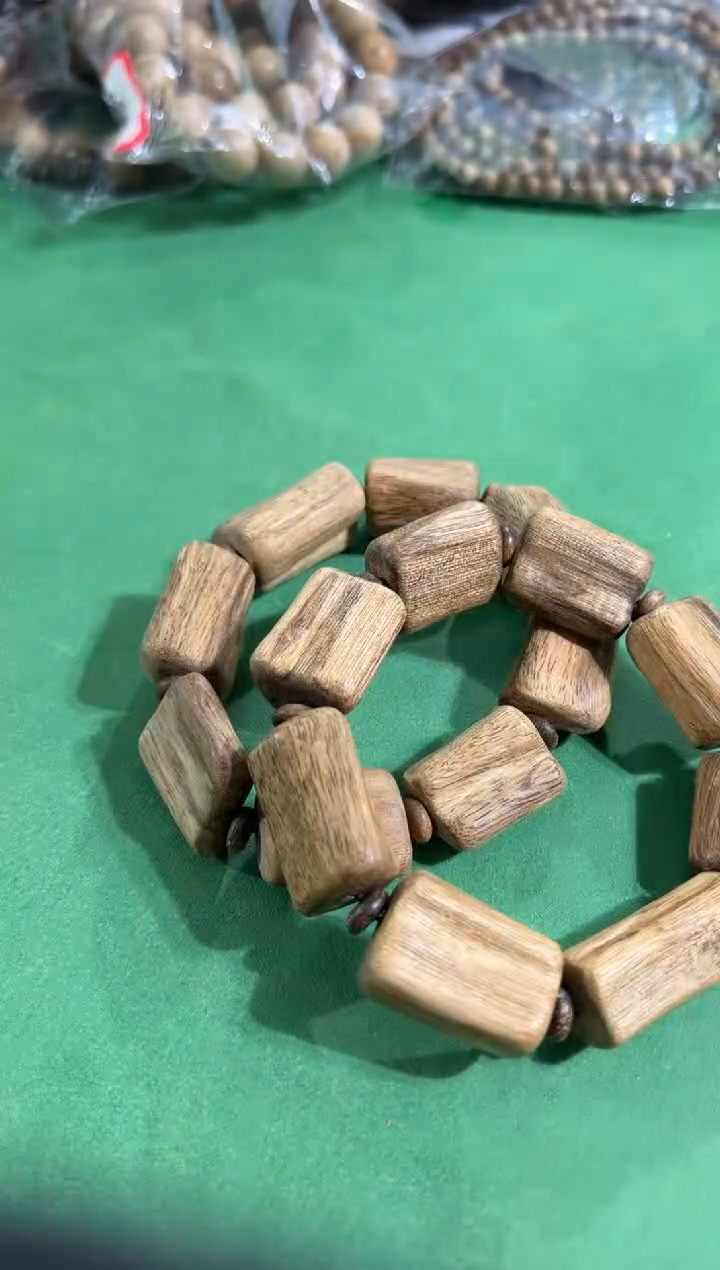 【闪购商品】沉香手串144号黄棋树心油随形多样性发一