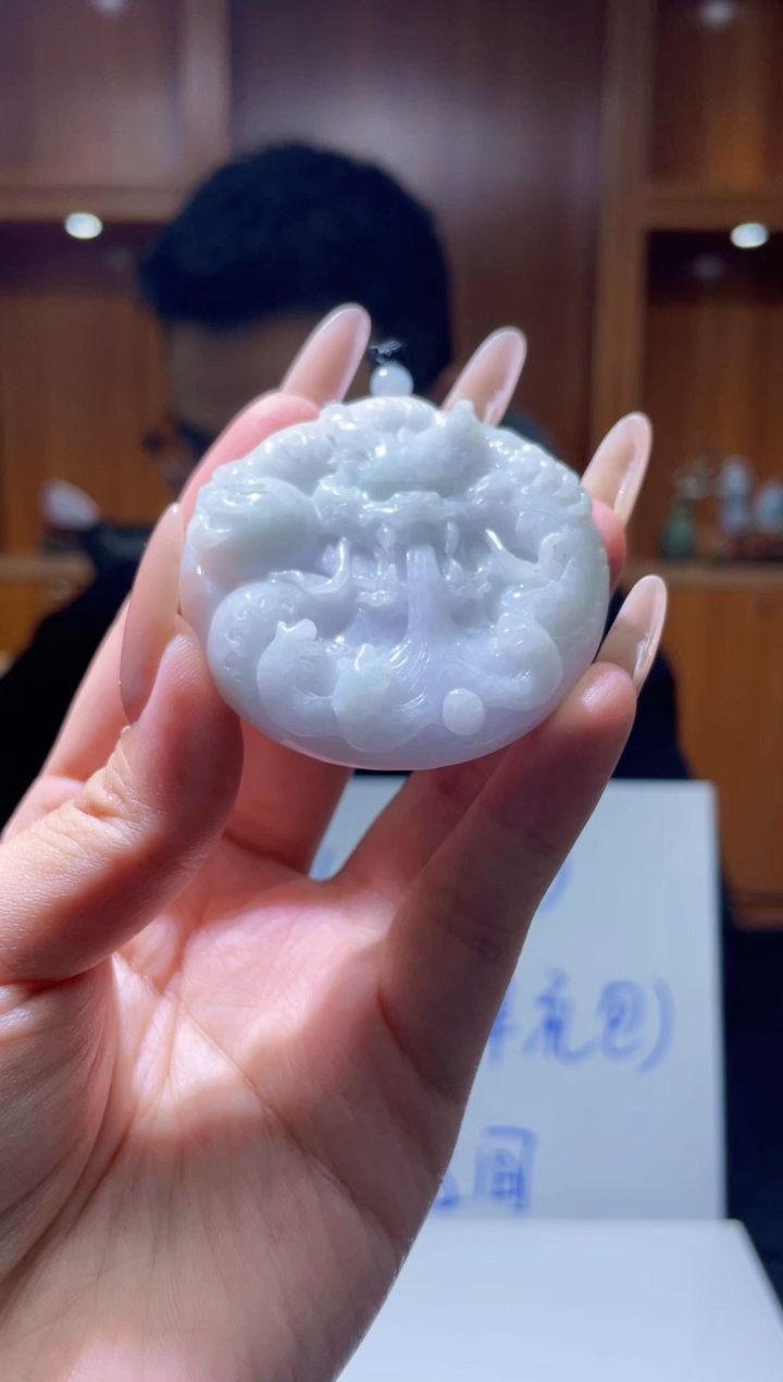 翡翠未镶嵌颈饰N-@@BSGA0502406多样性发一