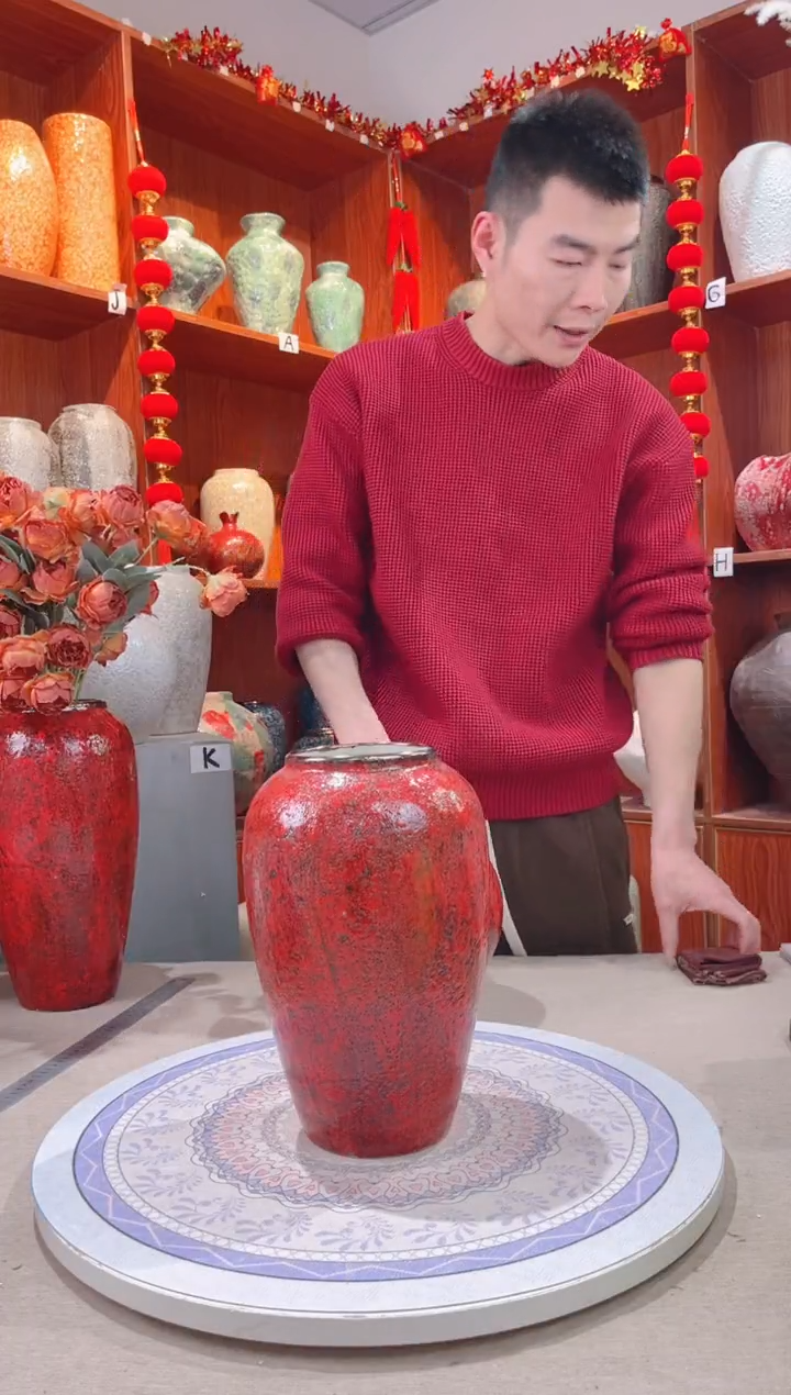 【闪购商品】瓶  复古红 中号  陶瓷花瓶 无花