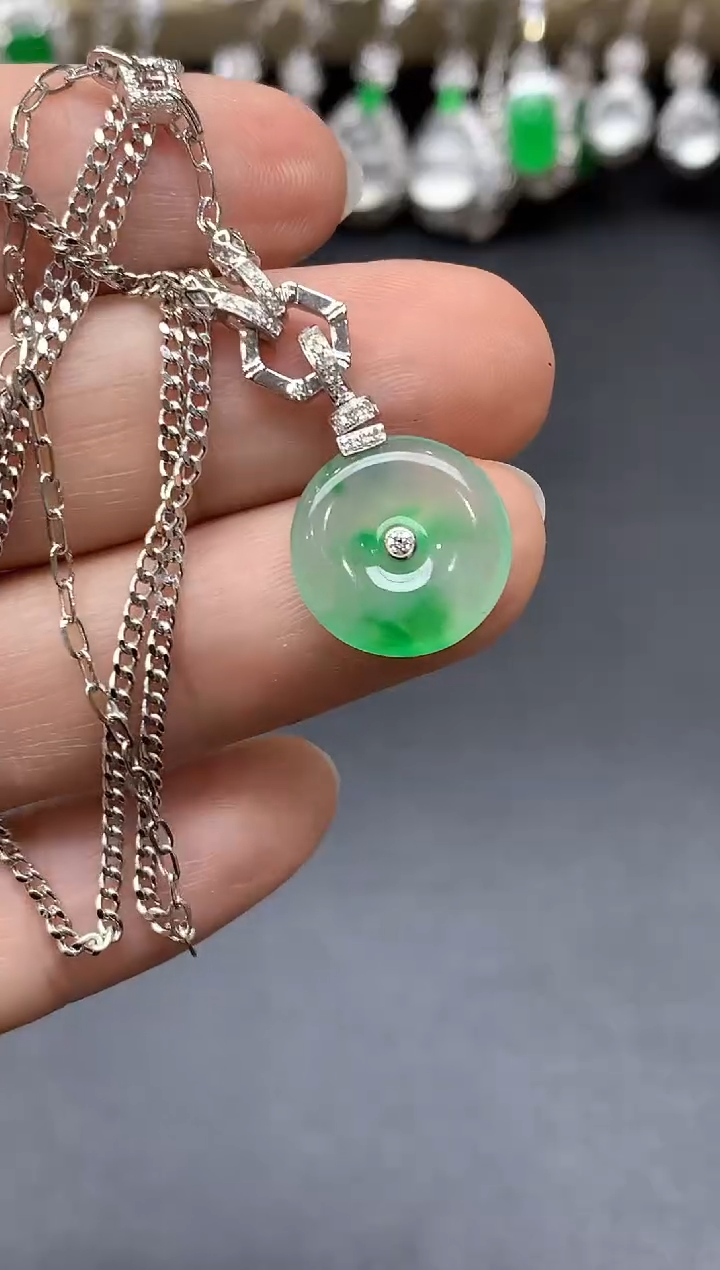 颈饰18K金镶嵌翡翠757-中国好珍宝