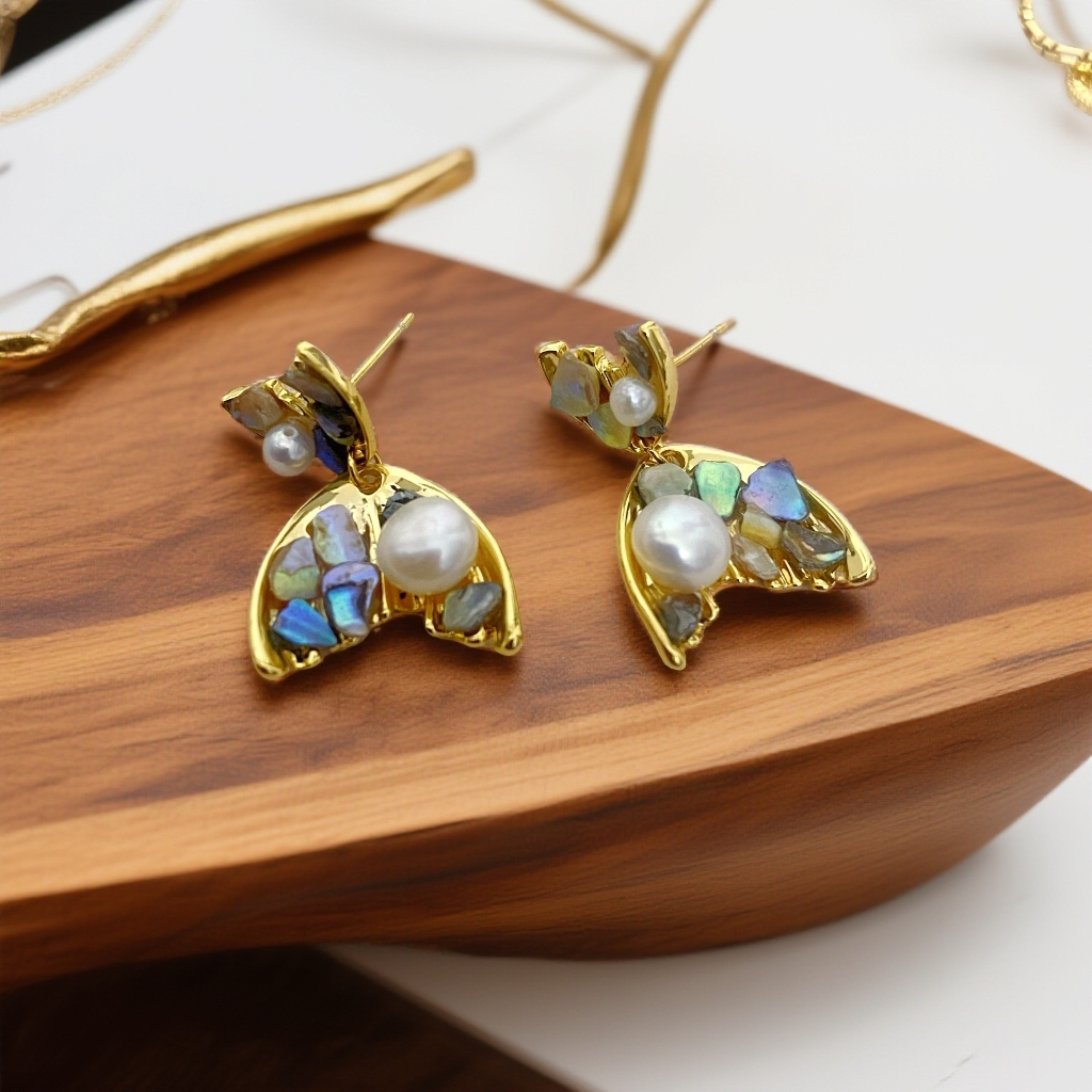 铜合金贝壳耳饰 精致鱼尾自然贝壳彩色优雅轻奢耳环复古