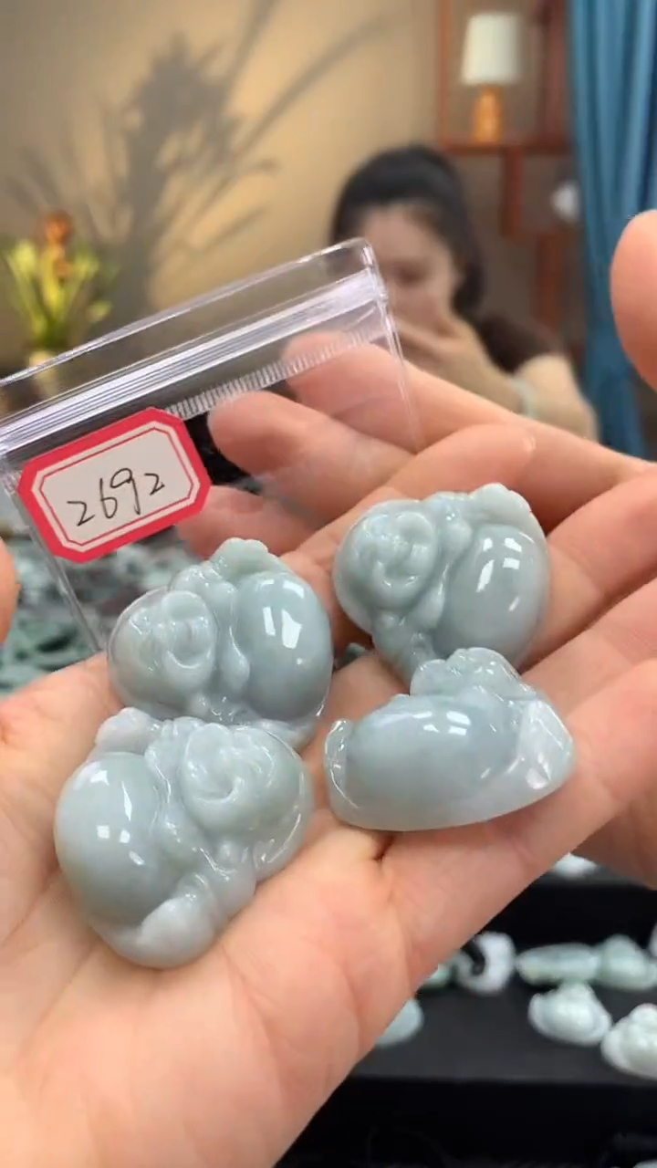 颈饰未镶嵌翡翠佛公2692 多样性发一件