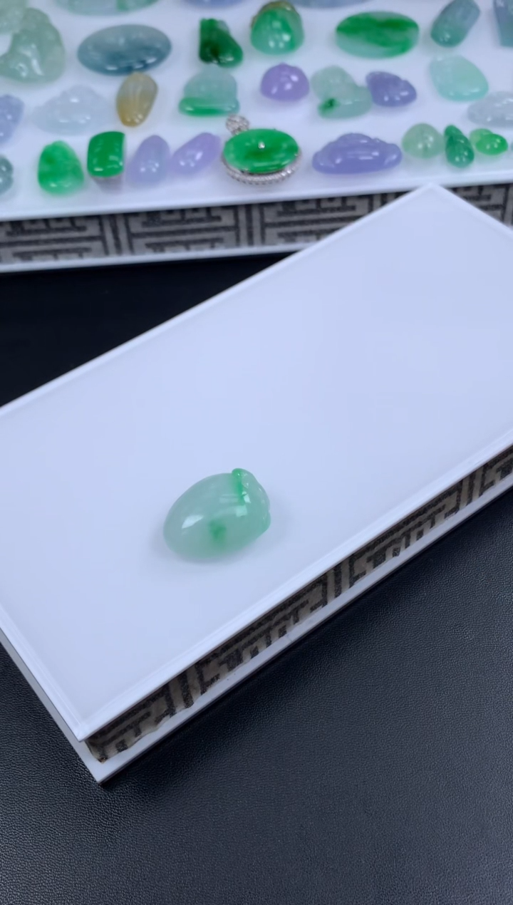 【闪购商品】定制翡翠未镶嵌翡翠