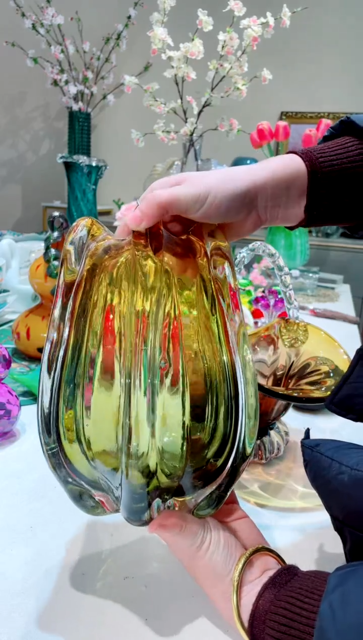 【闪购商品】琉璃手工艺品   金灰杨桃花瓶 微瑕