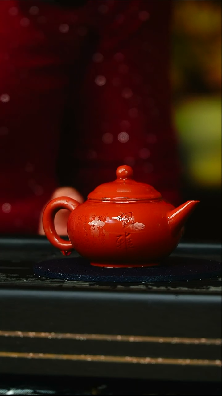 茶壶紫砂朱泥刻绘风雅水平壶120cc