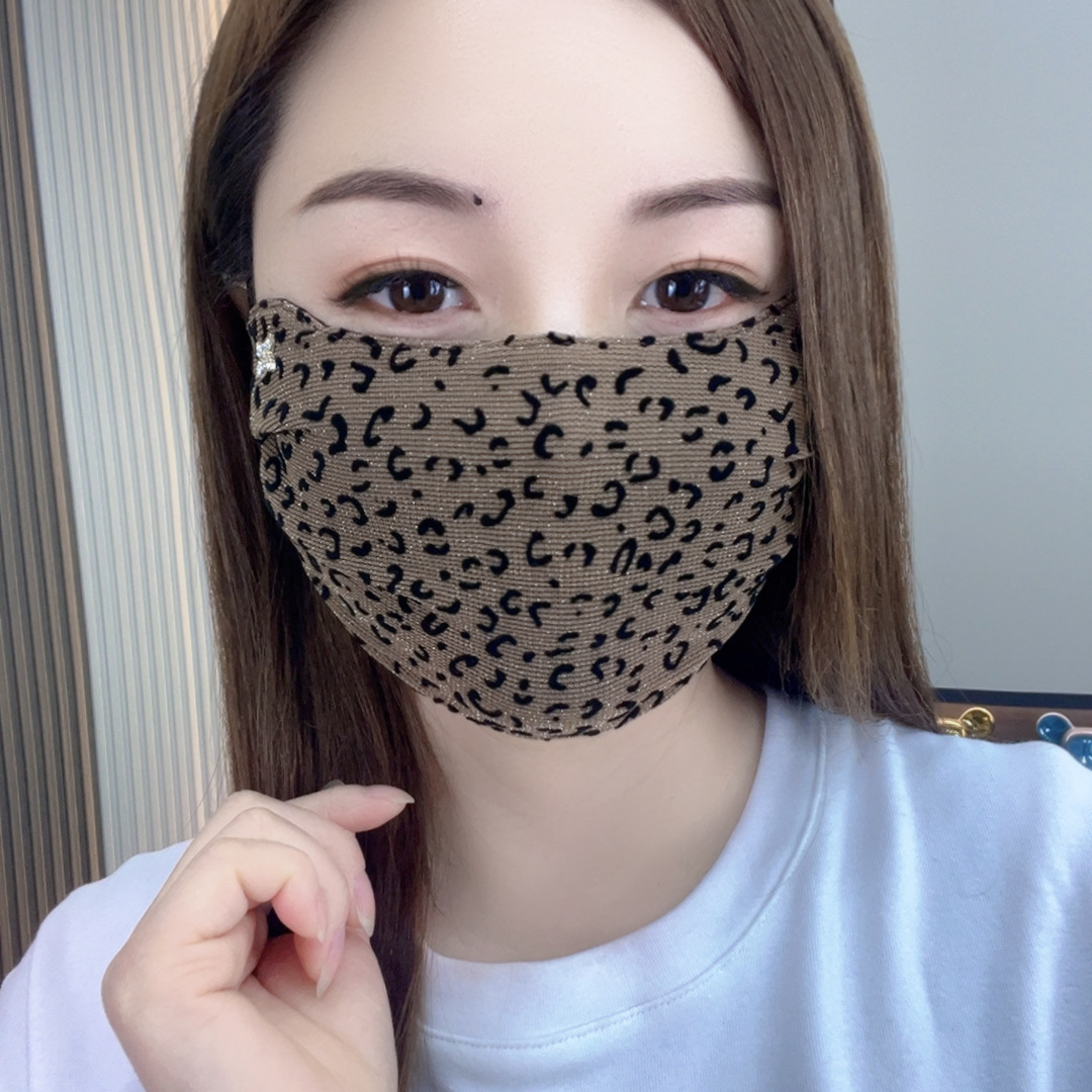 新款女士防晒口罩防紫外线面罩（豹纹花型）