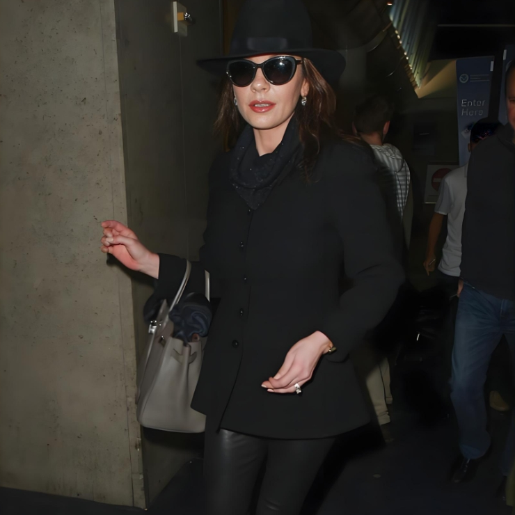 鱼子垃圾袋 一样的包包！单间斜挎时尚包包