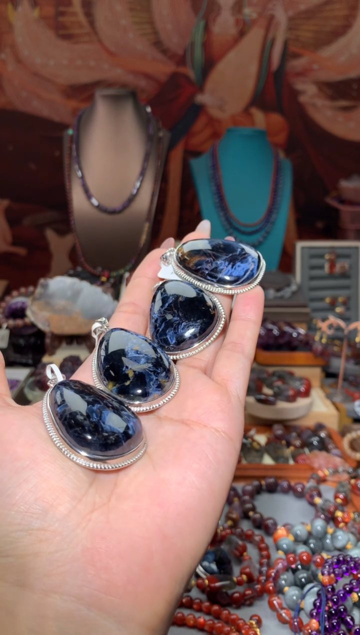 未镶嵌吊坠木变石彼得石吊坠多样性发其1