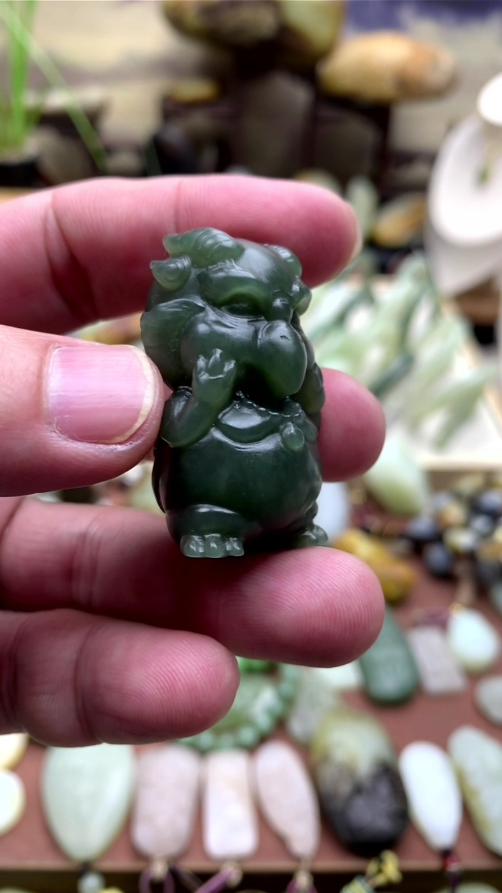 【闪购商品】和田玉颈饰未镶嵌雷震子