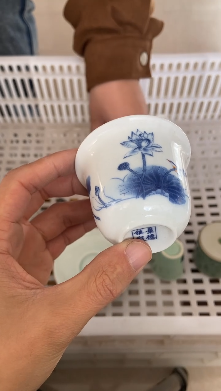 杯无运费险有瑕疵的摄影的产品有使用过的痕迹有点脏介意勿拍