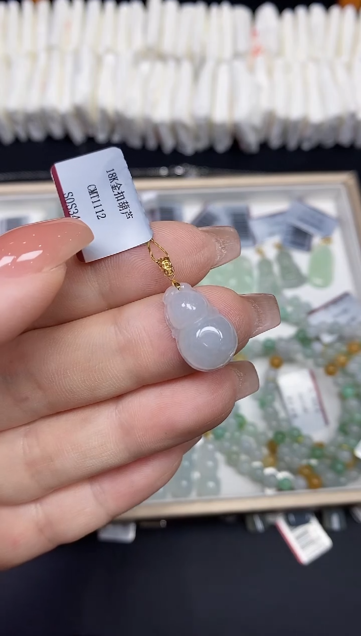 吊坠(不含链)18K金镶嵌翡翠葫芦18K金扣镶嵌@@CMT1112