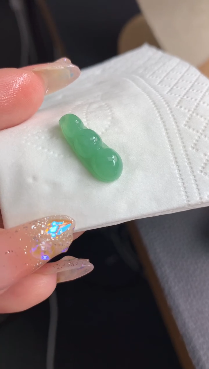 【闪购商品】定制翡翠未镶嵌豆子