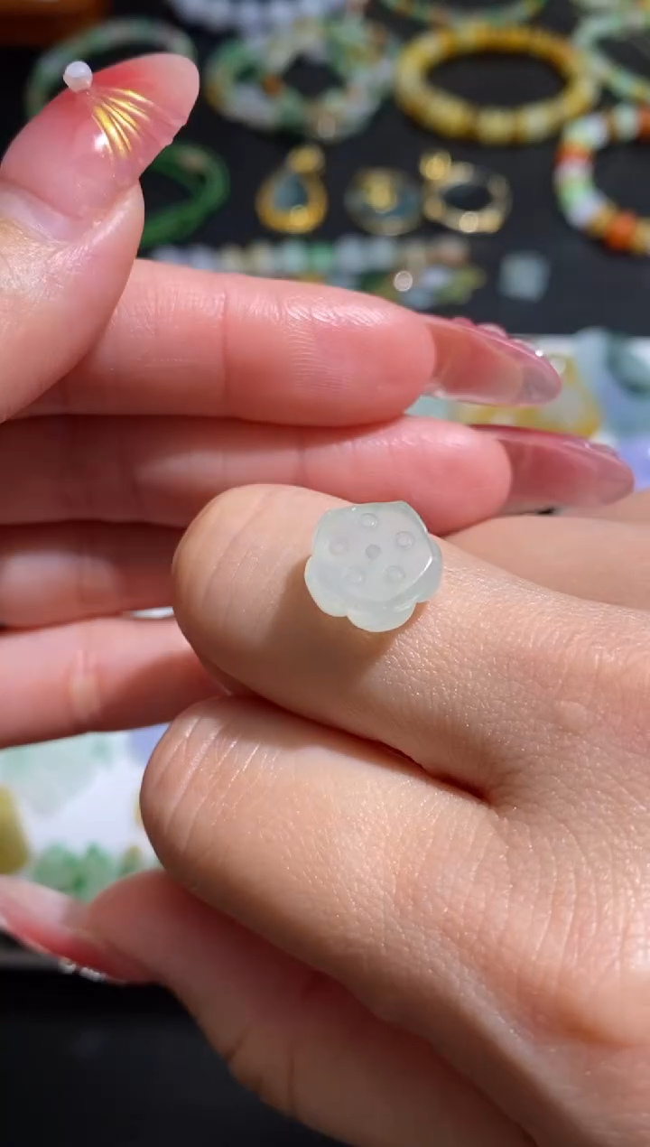 未镶嵌定制翡翠翡翠毛货~