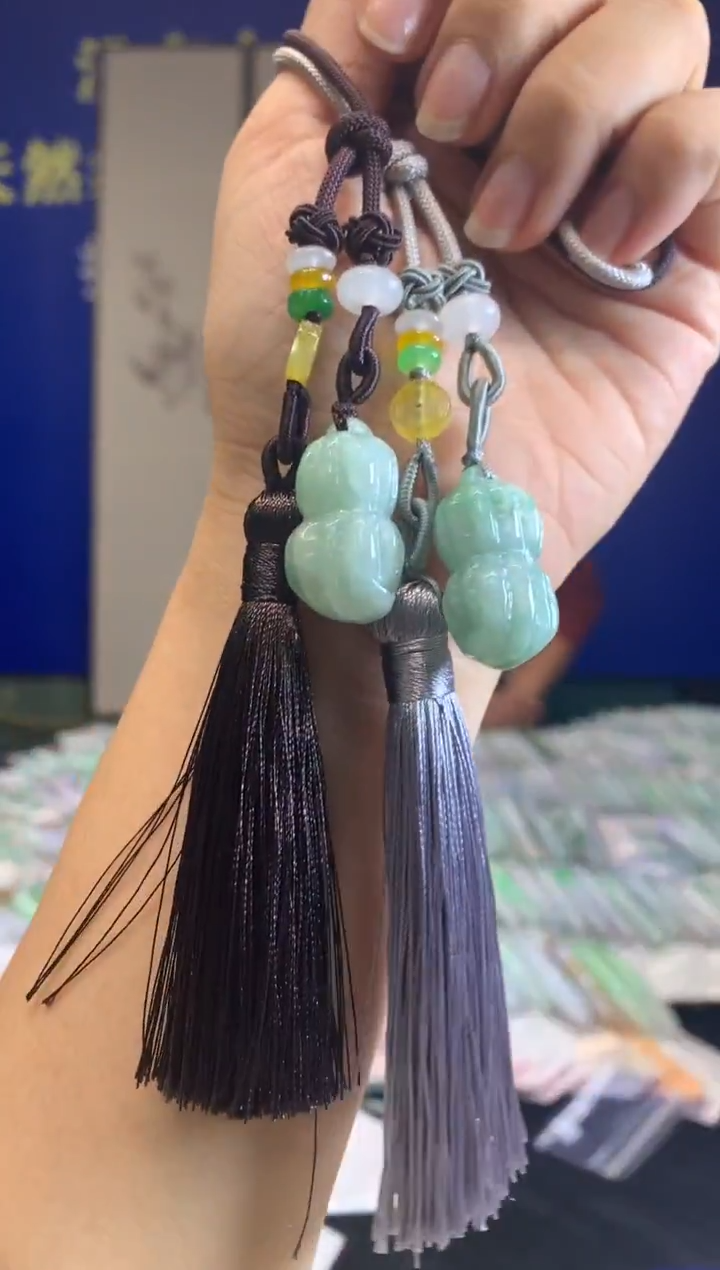 未镶嵌挂件翡翠翡翠挂件多样发一