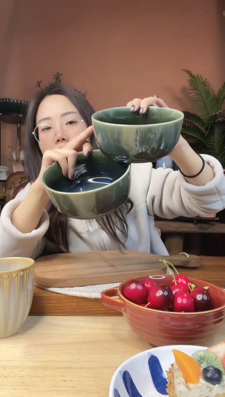 陶瓷5.7英寸翠绿色碗 2件 微瑕疵