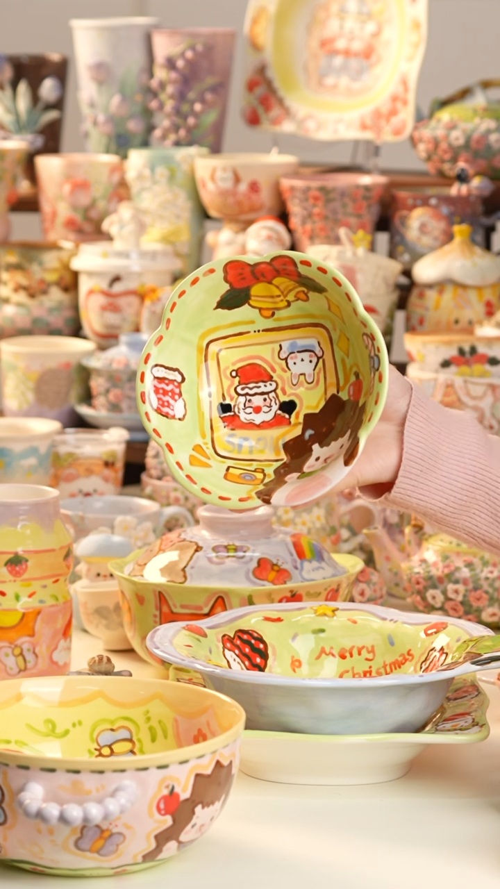 摆件陶景德镇釉下彩手绘设计师款陶瓷