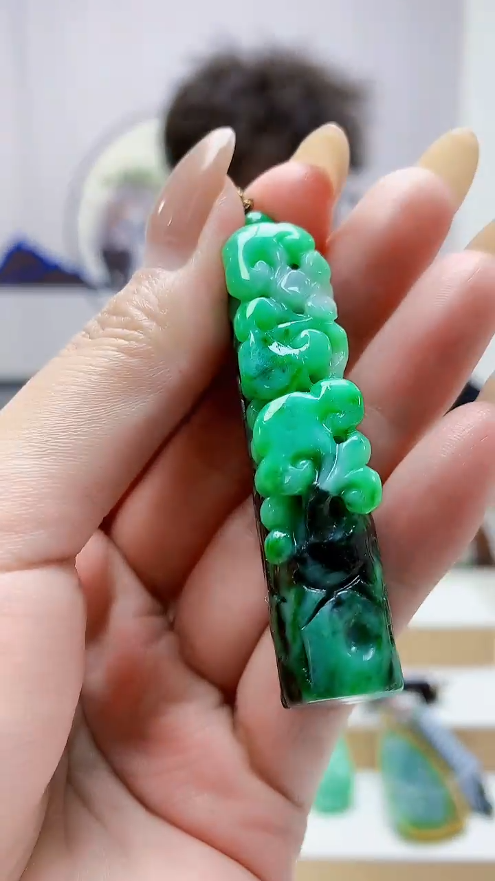 未镶嵌定制翡翠4688MM-毛货挂件121