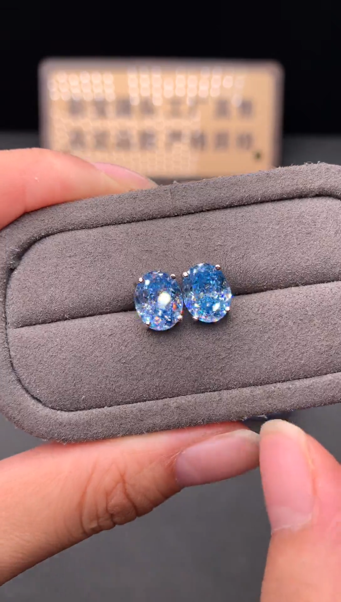 银S925镶嵌耳钉海蓝宝石111111