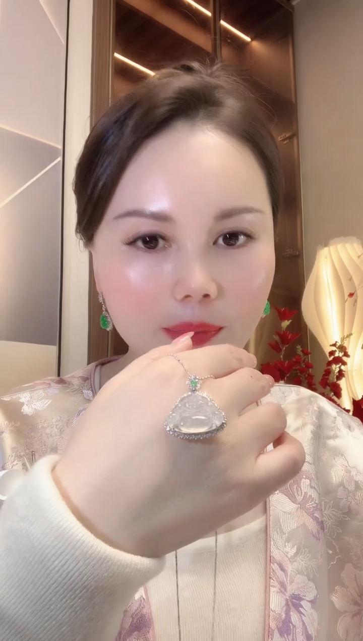 【闪购商品】翡翠吊坠(不含链)18K金镶嵌A27 多样性发货一件