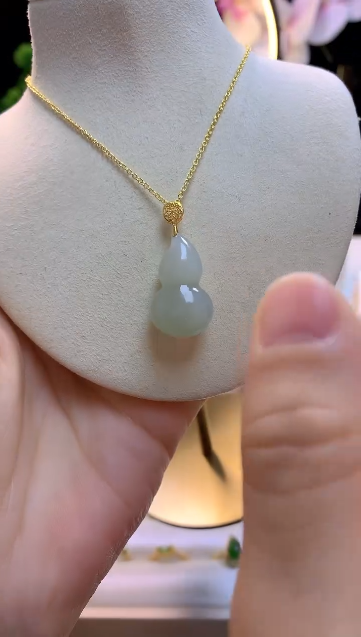 【闪购商品】和田玉吊坠18K金镶嵌葫芦