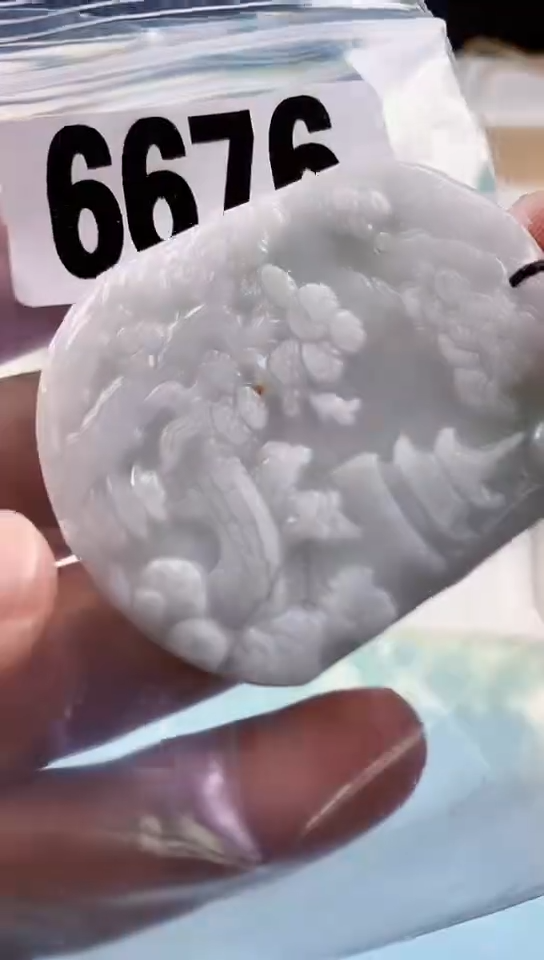 【闪购商品】翡翠挂件未镶嵌天然翡翠吊坠挂件