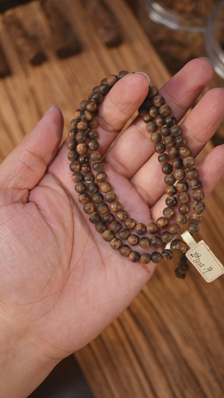 沉香手串沉水级菩萨棋小棋楠0.60-13.5克xb1205
