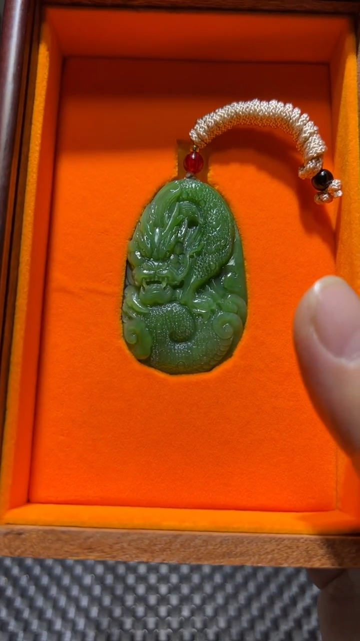 颈饰未镶嵌和田玉蓝*吊坠