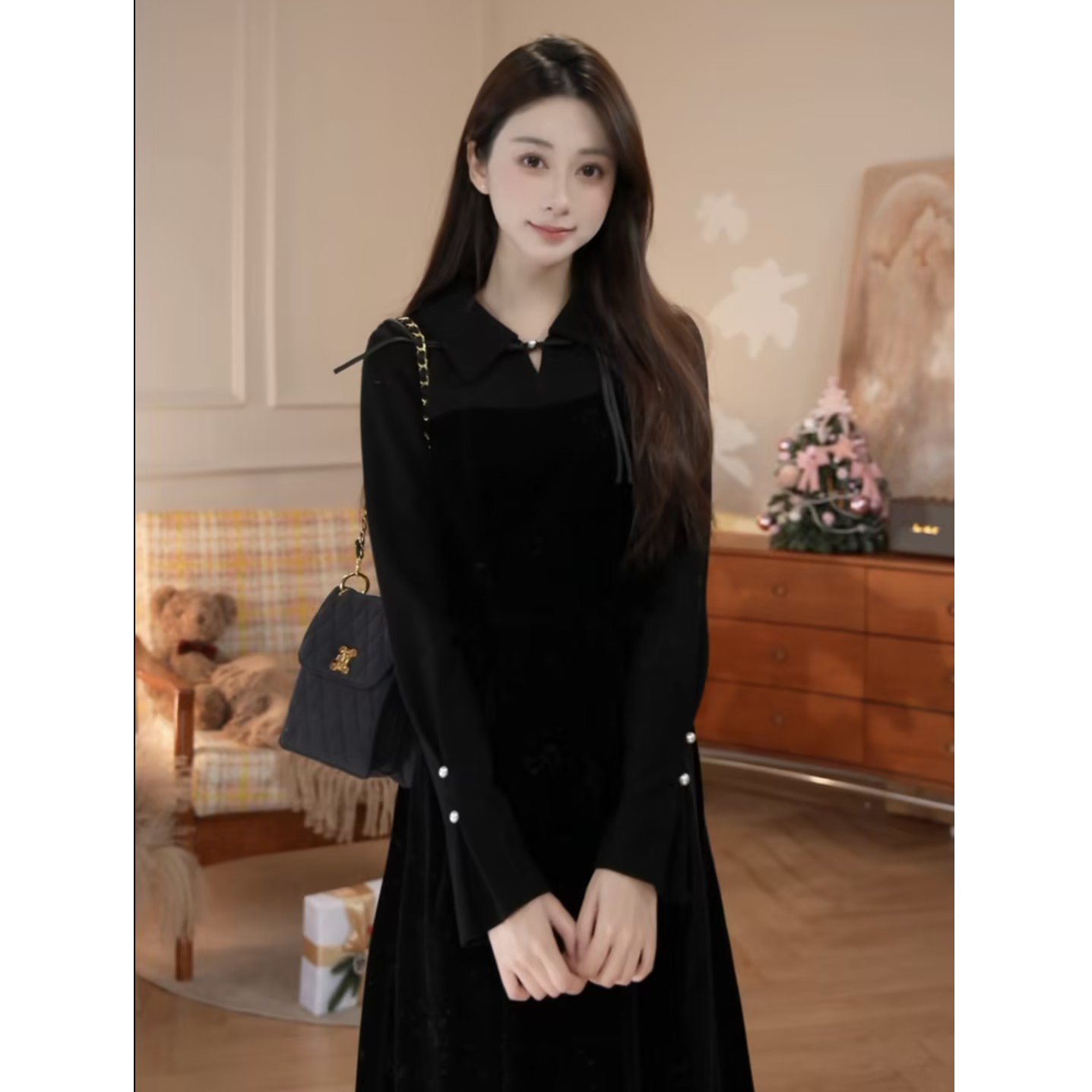 鹿向南「云锦春华」新中式气质丝绒款国潮女秋冬新款显瘦黑色连衣裙
