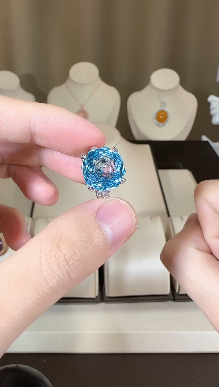 【闪购商品】托帕石戒指银S925镶嵌12mm玫瑰款