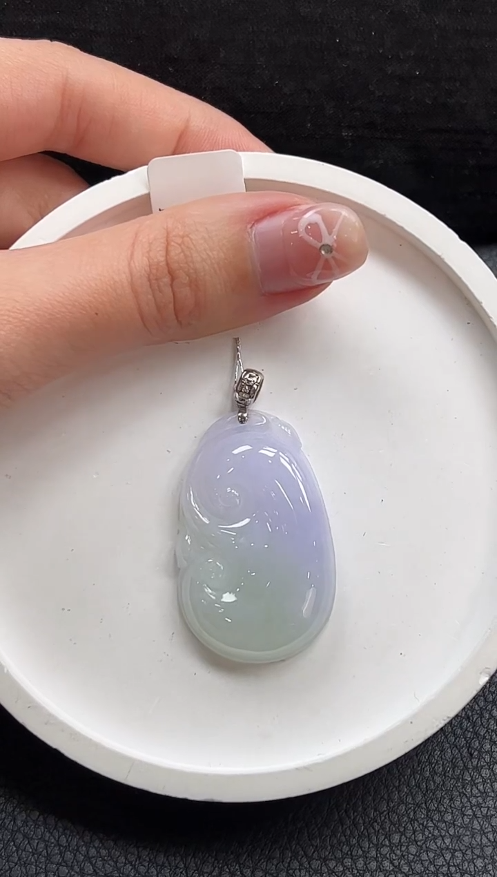 【闪购商品】翡翠颈饰18K金镶嵌如意