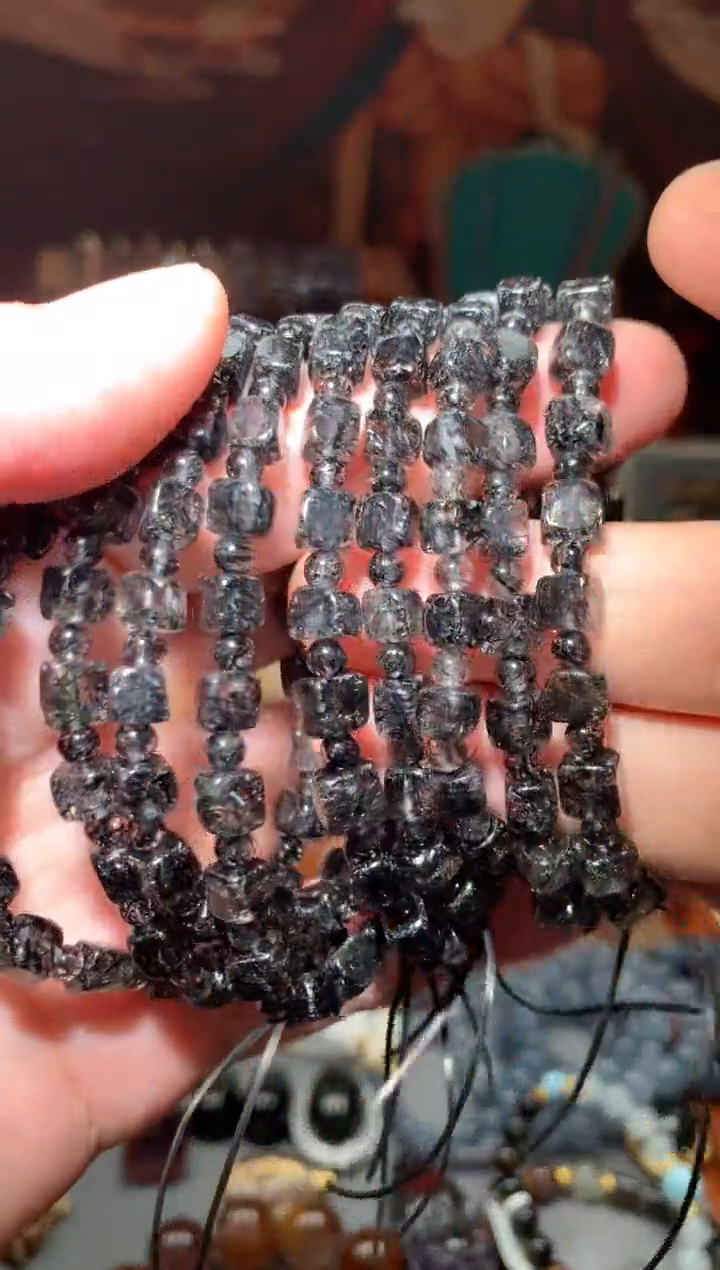 未镶嵌珠宝半成品水晶黑发方糖手串6mm，一条