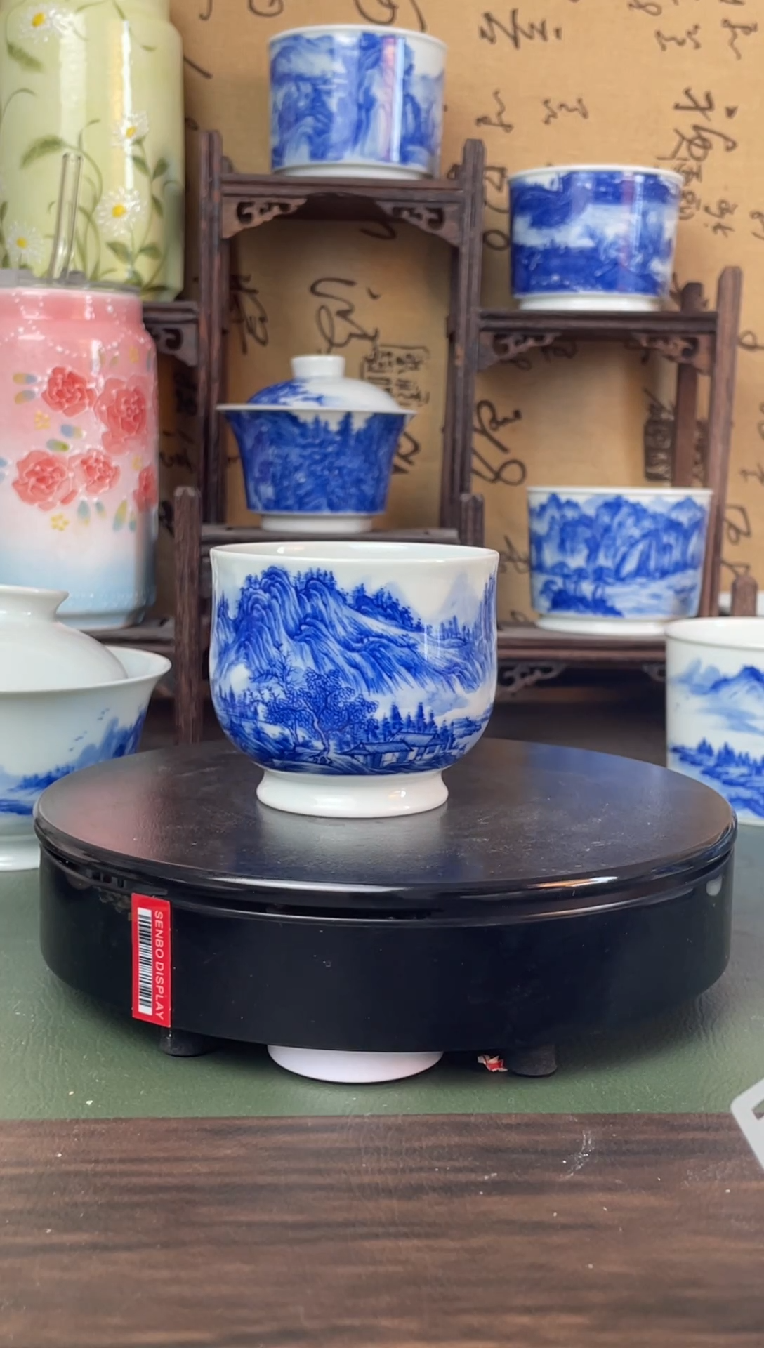 福利青花山水茶杯