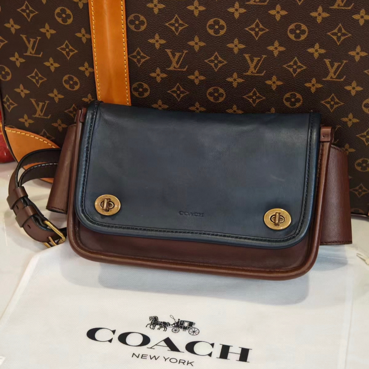 99新 COACH/蔻驰 蔻驰 复古男士腰包